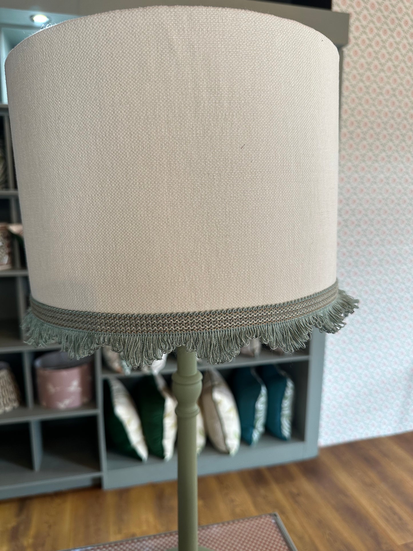 Drum Lampshade with Green Trimming 12"